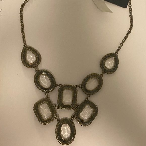 NWT J. Crew Crystal Statement Necklace - Picture 7 of 7